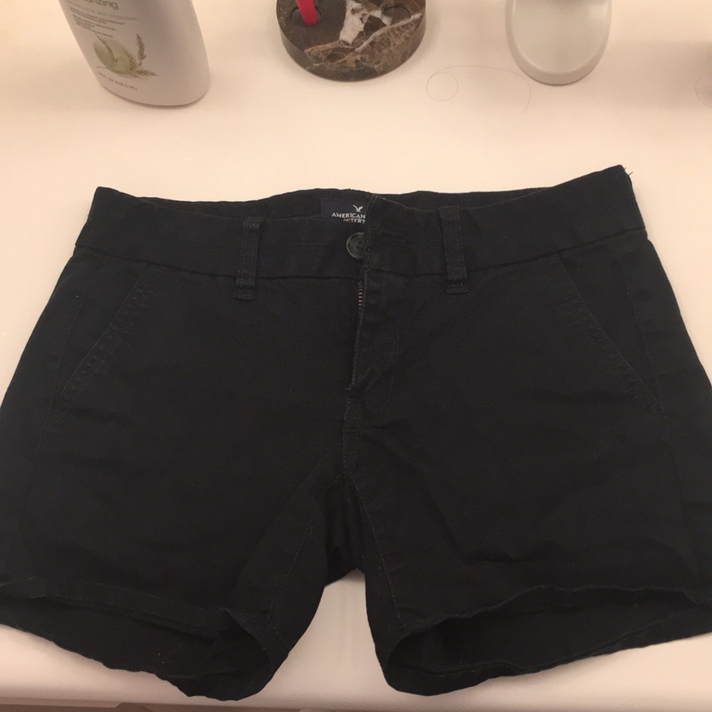 american eagle black khaki material shorts